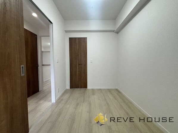 ラシュール・イン大橋IIの物件内観写真